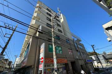 ラポール宮前平の外観（南東側から）