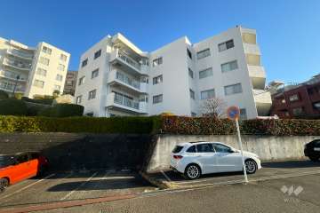 東急ドエル宮前平アネックスＢ棟の外観（南西側から）