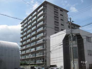 メガロコープ西宮2　2号棟の外観（北東側から）