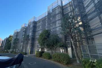 宮前平グリーンハイツ２８号棟の外観（西側から）