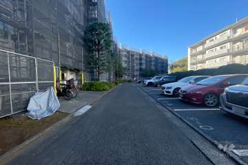 敷地北側の前面道路　