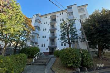 宮前平グリーンハイツ7号棟の外観（北東側から）