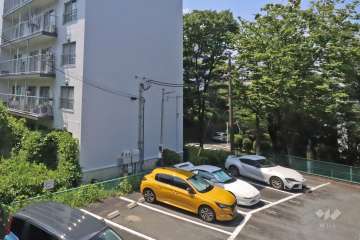 敷地内駐車場（屋外平面式）