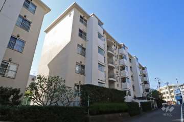 向ヶ丘遊園センチュリータウン９号棟の外観（北東側から）