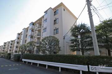 向ヶ丘遊園センチュリータウン９号棟の外観（北西側から）