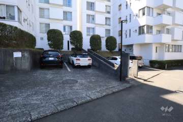 敷地内駐車場（屋外平面式）