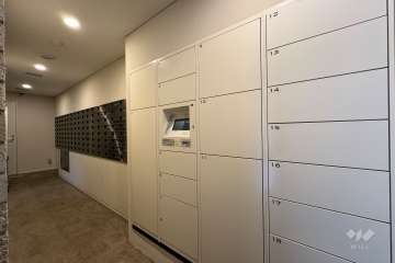 宅配ボックスと共用ポスト