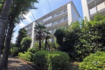 宮前平グリーンハイツ１号棟Bの外観(南東側から)