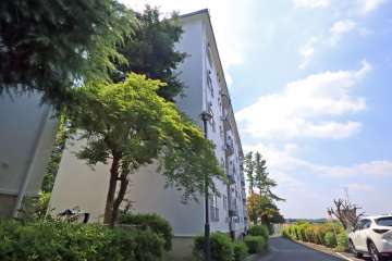 宮前平グリーンハイツ１号棟Bの外観(北東側から)