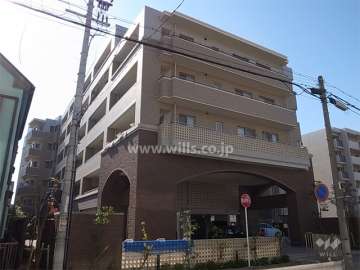 ロイヤル西宮北口センシアの外観（北東側から）