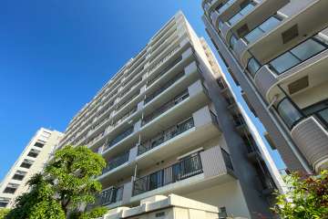 ヴェルビュ溝の口の外観（南東側から）