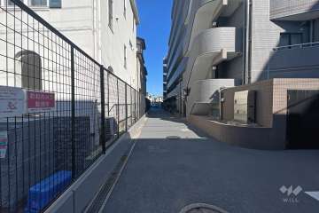 駐車場の出入り口