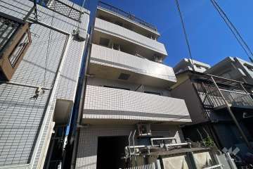 クレセントユニ高津第２の外観（南西側から）