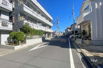 敷地南側の前面道路　