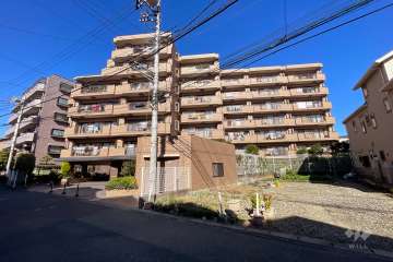 朝日クレスパリオ溝の口の外観（南東側から）