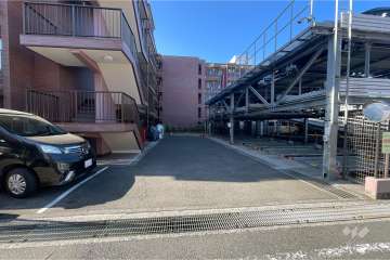 敷地内駐車場（屋外平面式、屋外機械式、自走式立体）