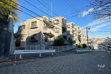 ニューウェルテラス第５日吉の外観（北西側から）