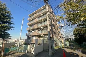 ソフィア梶ケ谷の外観（南東側から）