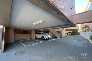 敷地内駐車場（屋内平面式）