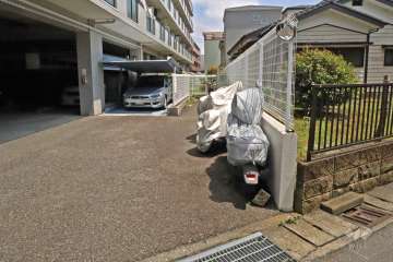 バイク置場