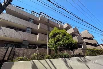 二子多摩川パークホームズの外観（北東側から）