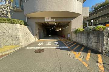 駐車場の出入り口