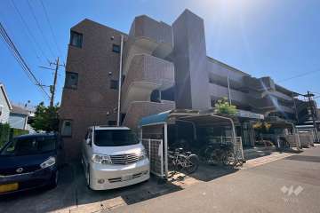 ダイアパレス溝の口東の外観（北東側から）