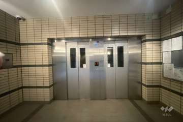 共用のエレベーター