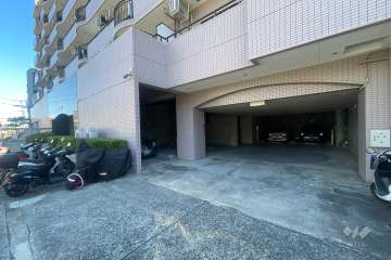 敷地内駐車場（屋内機械式）