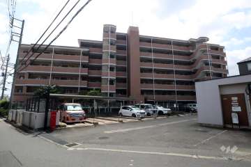 バンベール高津の外観（北西側から）