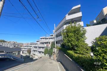 ニューウェルテラス池の里の外観（南東側から）