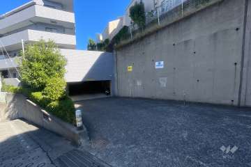 駐車場の出入り口