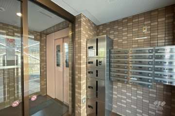 宅配ボックスと共用ポスト