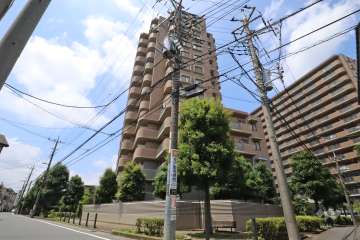 ヴィルクレール二子多摩川の外観（側から）