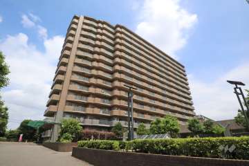 ヴィルクレール二子多摩川の外観（西側から）