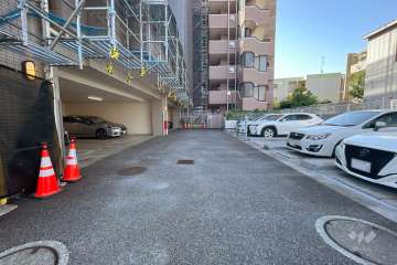 敷地内駐車場（屋内平面式・屋外機械式）