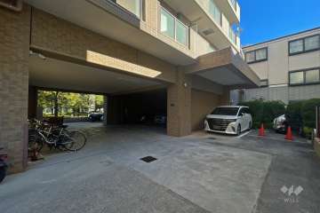 敷地内駐車場（屋外・屋内平面式）