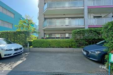 敷地内駐車場（屋外平面式）