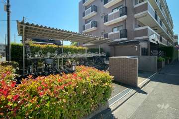 駐輪場（屋根あり）