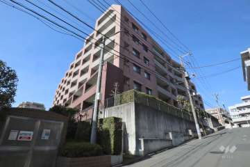 ヒルズ梶が谷姿見台の外観(南側から)