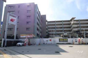 クレッセント高津リバーウィンドの外観(東側から)