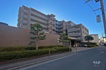 ライオンズマンション武蔵新城緑園の街弐番館の外観（北西側から）