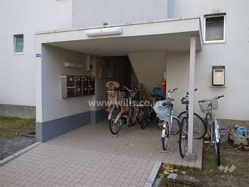 住戸入り口と共用ポスト