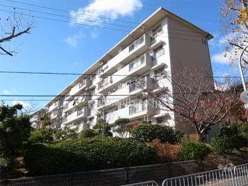 箕面如意谷住宅14棟