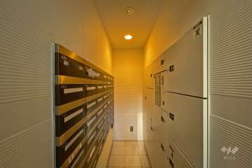 宅配ボックスと共用ポスト