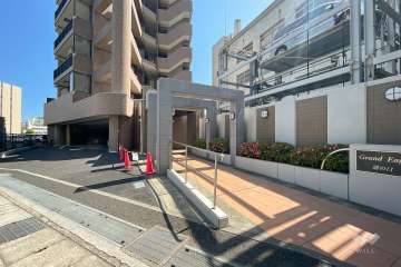 エントランスアプローチ