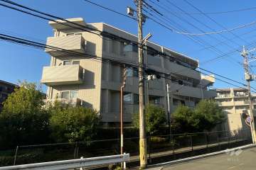 ライオンズ溝の口レジデンスの外観（南東側から）