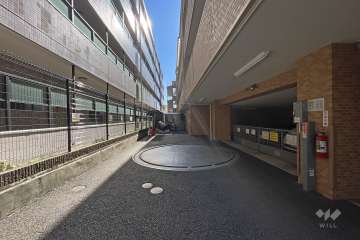 敷地内駐車場（屋内機械式）