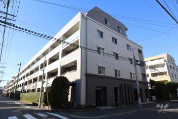 クレストフォルム武蔵新城サウススクエアの外観（南東側から）