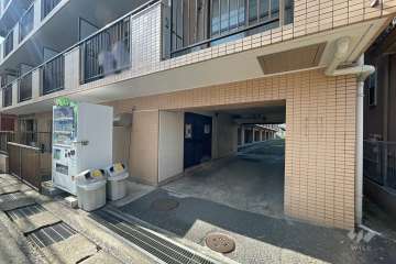 駐車場の出入り口